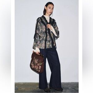 Zara floral Patterned jacquard
Jacket with Fringe